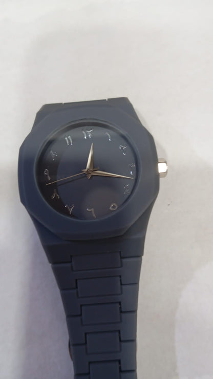 The Noir Eastern Minimalist – Matte Black
